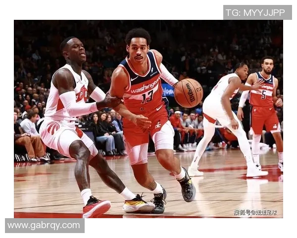 雄鹿与猛龙激战正酣精彩瞬间文字直播全程回顾与分析